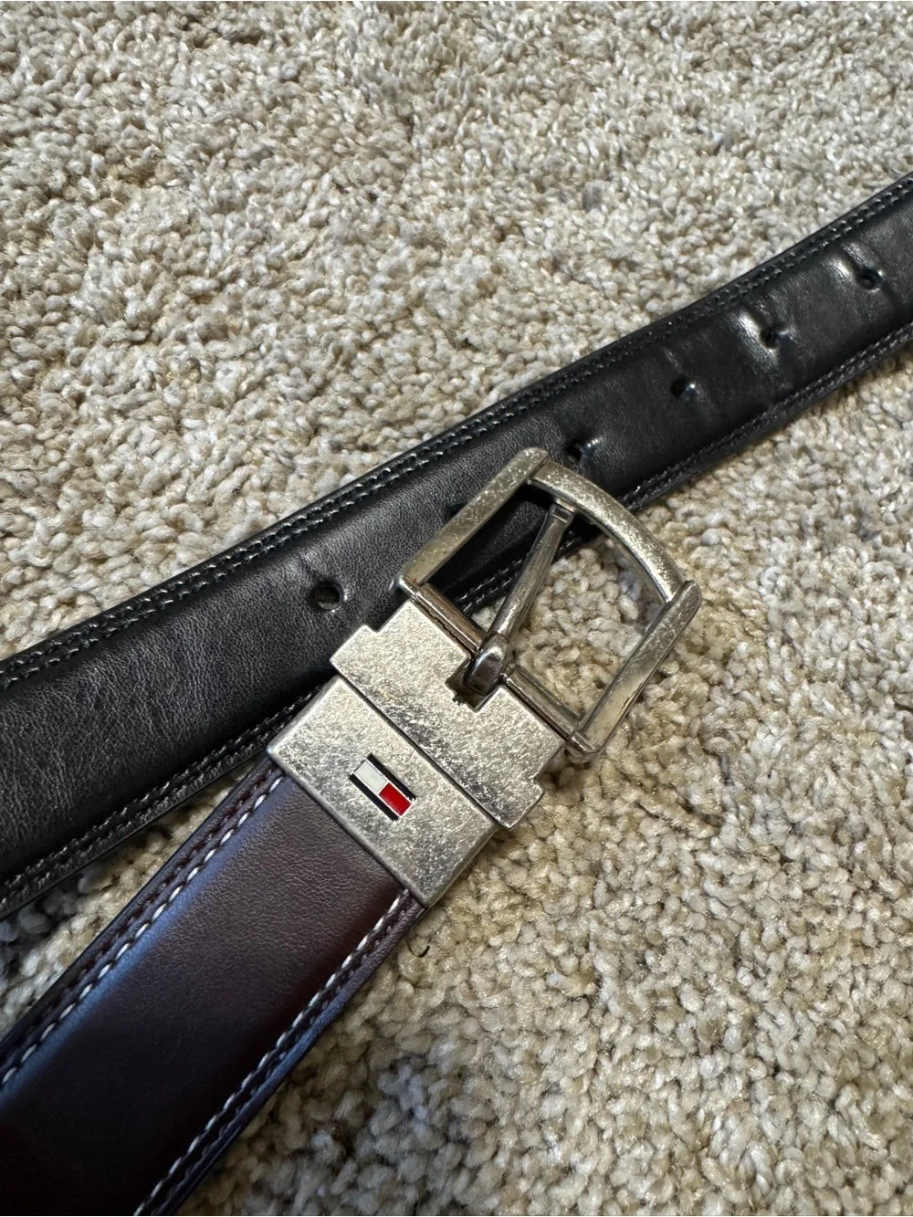 Large 30-32 Boy’s Tommy Hilfiger reversible dress belt black brown